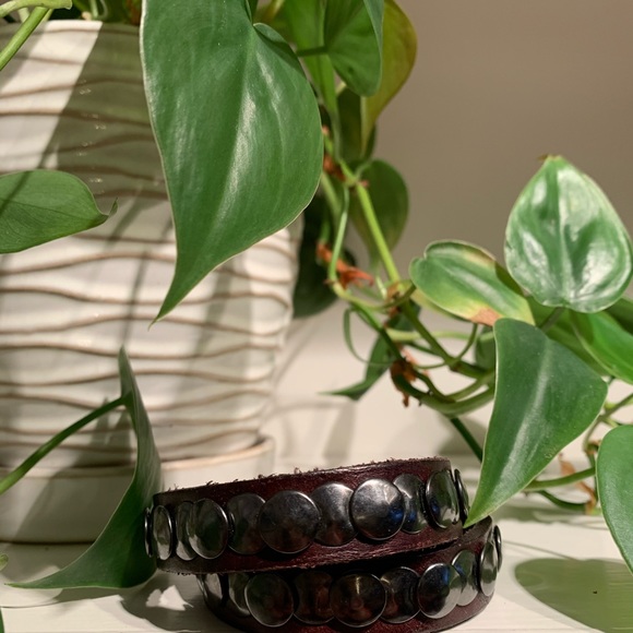 Leather and metal bracelet - Picture 3 of 3